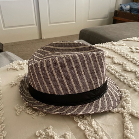 🌺 Fedora 🌿 - Picture 3 of 4